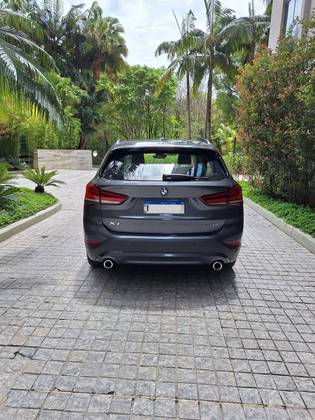 BMW X1 2.0 16V TURBO ACTIVEFLEX SDRIVE20I GP 4P AUTOMÁTICO BMW X1 2.0 16V TURBO ACTIVEFLEX SDRIVE20I GP 4P AUTOMÁTICO